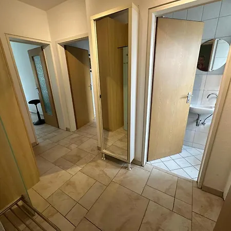 דירה Center - 4 With Kitchen And 2 Bathrooms נירנברג