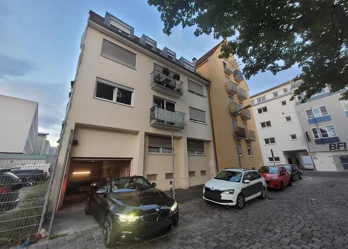 דירה Center - 4 With Kitchen And 2 Bathrooms נירנברג