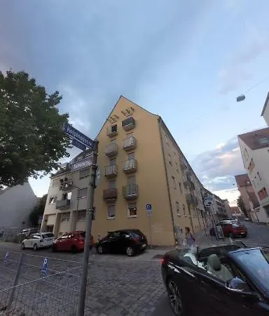 Center - 4 With Kitchen And 2 Bathrooms Apartment Nuremberg