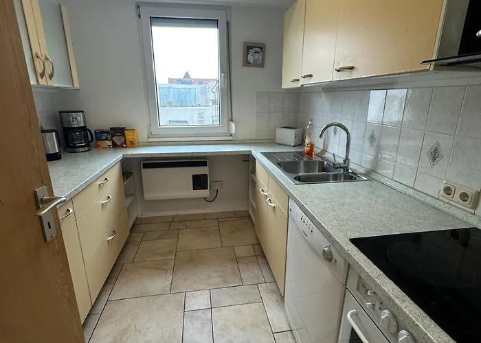 Center - 4 With Kitchen And 2 Bathrooms Apartment *